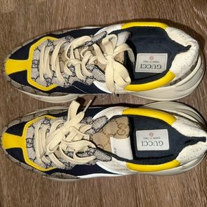 Gucci sneakers